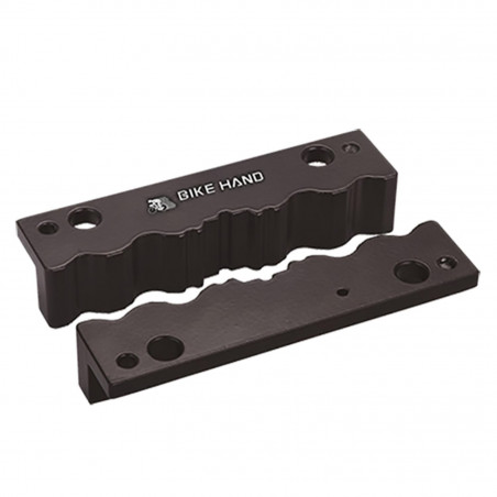 OUTIL REPARATION - MACHOIRE/MORS POUR ETAU PIECES CYCLE (AXE ROUE...)