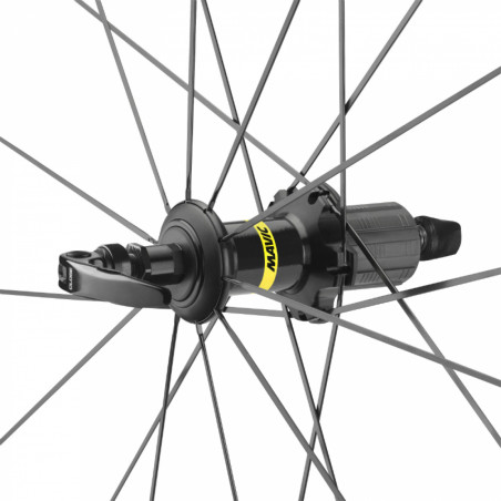 Roue route 700 mavic aksium arriere noir cassette Shimano 11-10v. 20 rayons jante 622-17