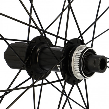 Roue route 700 ar jante noir Shimano rs171 disque centerlock 10/11v axe travers.e thru