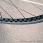 AUTOCOLLANT-STICKER REFLECHISSANT POUR ROUE DE VELO MODELE CHECKER NOIR (PLANCHE)  -REFLECTIVE BERLIN-