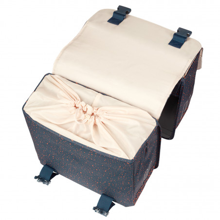 SACOCHE BASIL FLAIR AVEC PLAQUE MIK 2.0 35L BLEU/ROUGE - 8715019184185