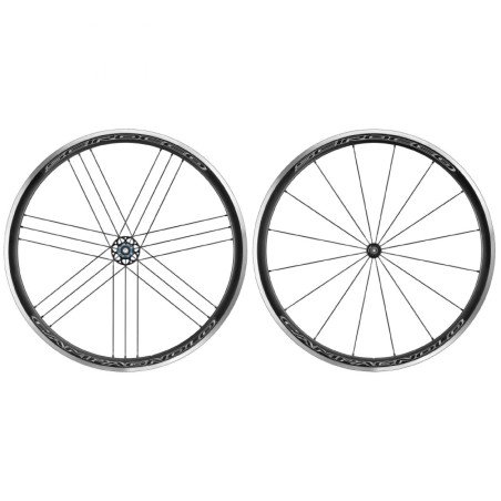 Roues route 700 Campagnolo scirocco noir moyeu ed 12-11-10v. (paire)