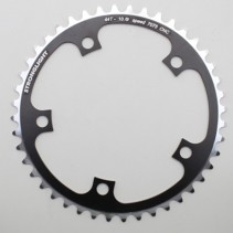 PLATEAU ROUTE 5BRA D.130 STRONGLIGHT 44DTS INTERIEUR NOIR ALU 7075 TYPE SHIMANO  9-10V.