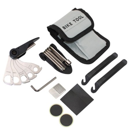 KIT REPARATION P2R AVEC OUTIL MULTIFONCTION - SACOCHE